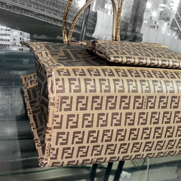 Authentic Rare FENDI Brown Monogram Tote with Matching Pouch - Picture 15 of 16